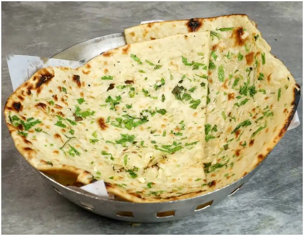 GARLIC NAAN